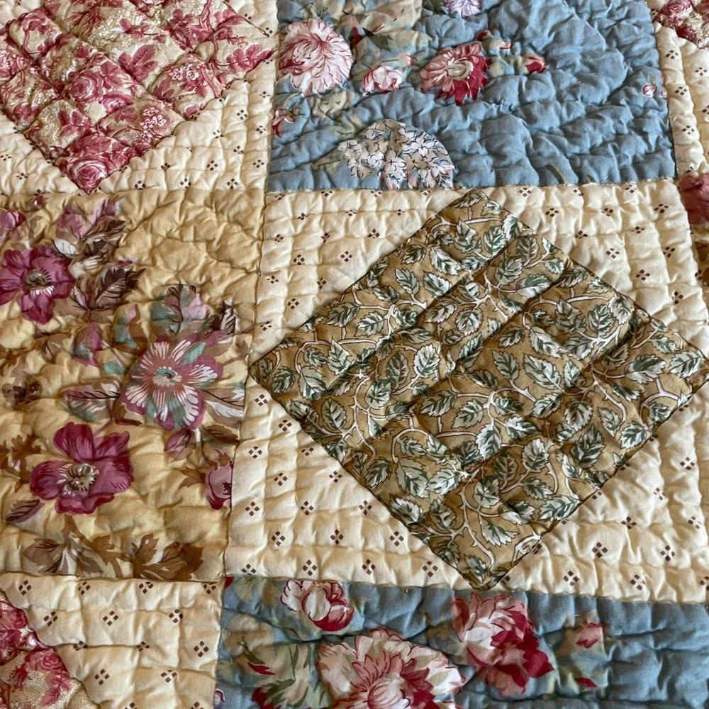 L.L. Bean Multicolor Patchwork Quilt - Picture 3 of 7